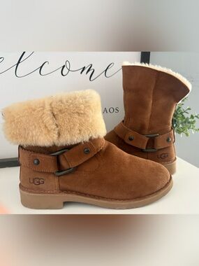 UGG Cedric Biker boots Women’s Size 9.5